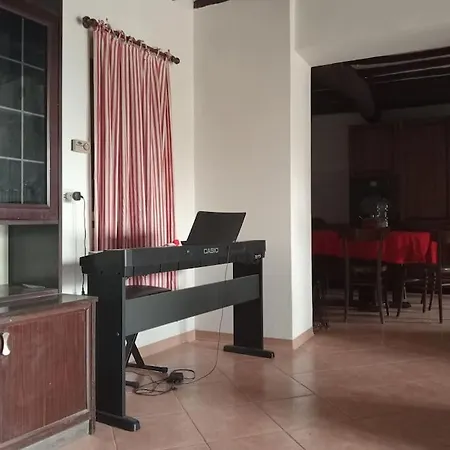 度假居 House Between Florence And Pisa 佩夏